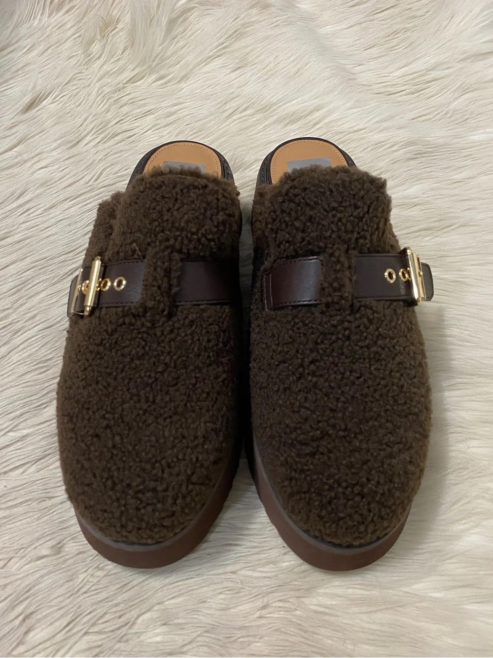 Dolce Vita Cozy Buckle Platform Clogs Dark Chocolate Brown Shearling Sherpa Mule